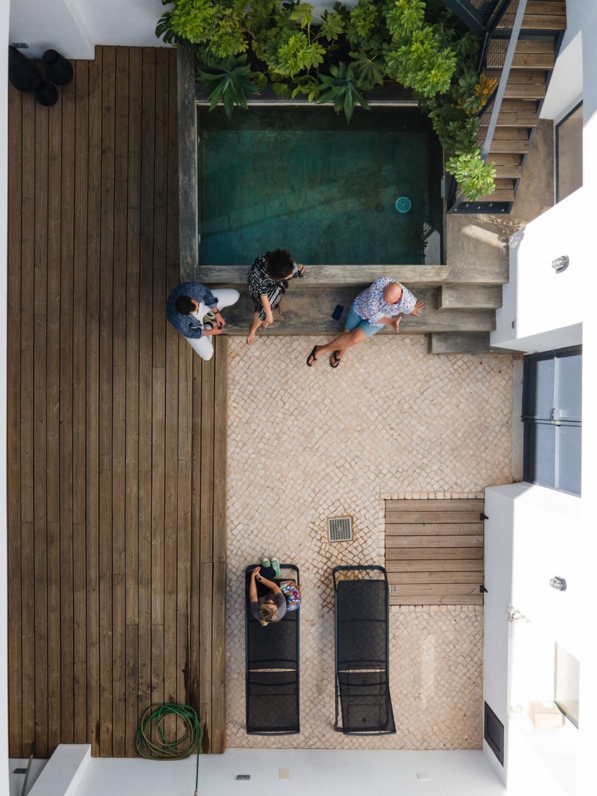 A Bright and Sophisticated Family Home with Neutral Palette in Silves, Portugal by Studioarte (7)