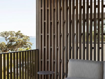 A Charming Beach House with Warm, Cosy and Contemporary Interior in New Zealand by Lloyd Hartley Architects (16)