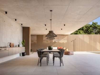 A Concrete Home with Beautiful View of Pool and Garden in Santa Ponsa, Mallorca by Jaime Salvá (27)