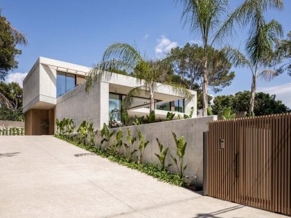 A Concrete Home with Beautiful View of Pool and Garden in Santa Ponsa, Mallorca by Jaime Salvá (35)