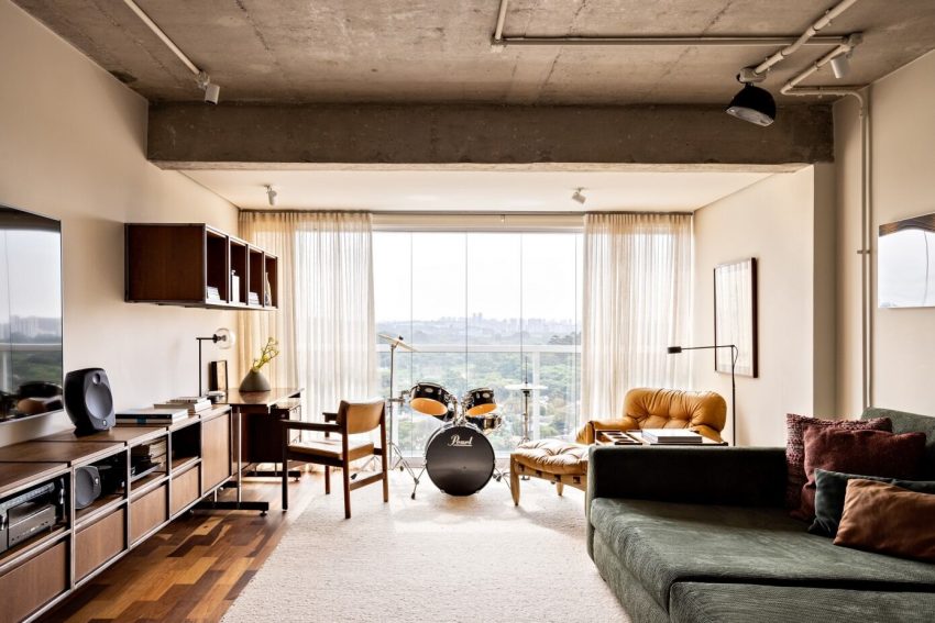 A Contemporary Apartment with Industrial Features and Relaxing Ambience in São Paulo, Brazil by Memola Estudio (20)