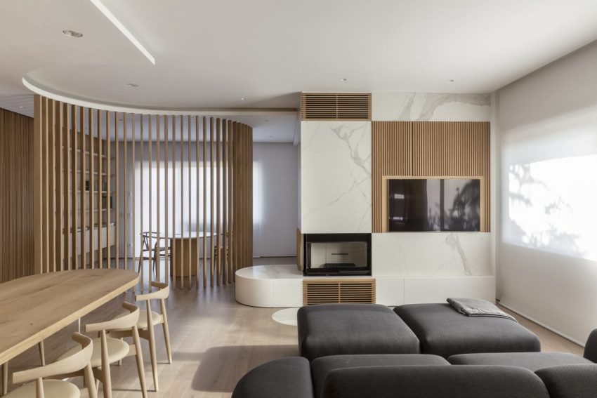 A Contemporary Apartment with a Variety of Wood Partition Walls in Rome, Italy by Filippo Bombace (2)