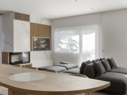 A Contemporary Apartment with a Variety of Wood Partition Walls in Rome, Italy by Filippo Bombace (3)