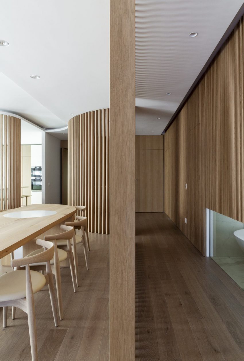 A Contemporary Apartment with a Variety of Wood Partition Walls in Rome, Italy by Filippo Bombace (6)