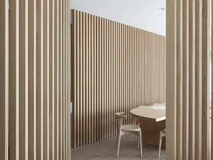 A Contemporary Apartment with a Variety of Wood Partition Walls in Rome, Italy by Filippo Bombace (7)