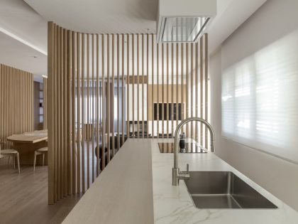 A Contemporary Apartment with a Variety of Wood Partition Walls in Rome, Italy by Filippo Bombace (9)