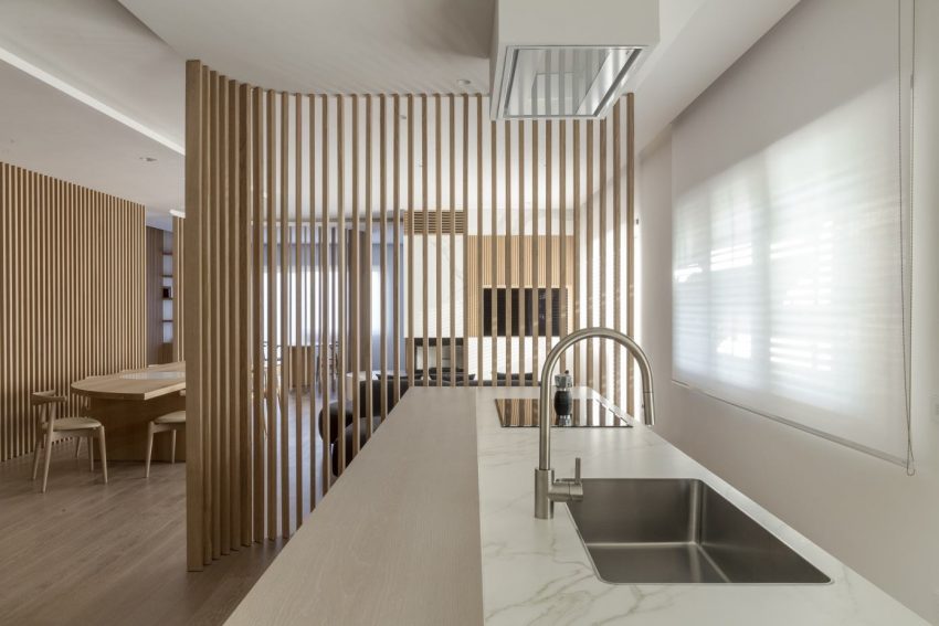 A Contemporary Apartment with a Variety of Wood Partition Walls in Rome, Italy by Filippo Bombace (9)