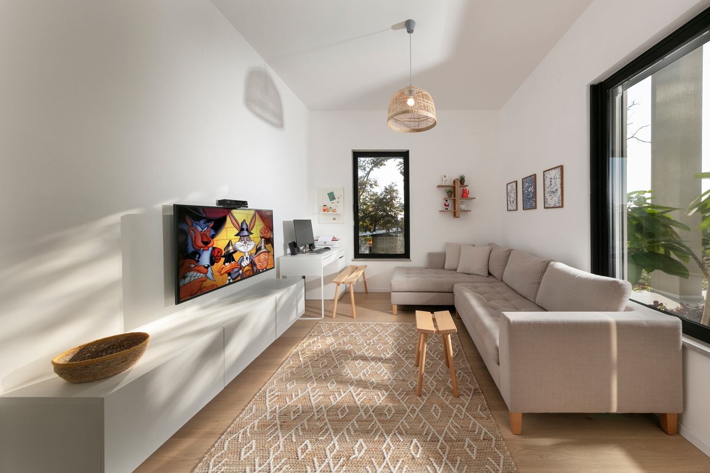 A Contemporary House Full of Charm in Givat Nili, Israel by Itzik Niv (11)
