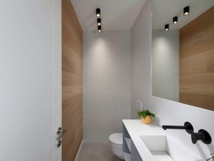 A Contemporary House Full of Charm in Givat Nili, Israel by Itzik Niv (15)