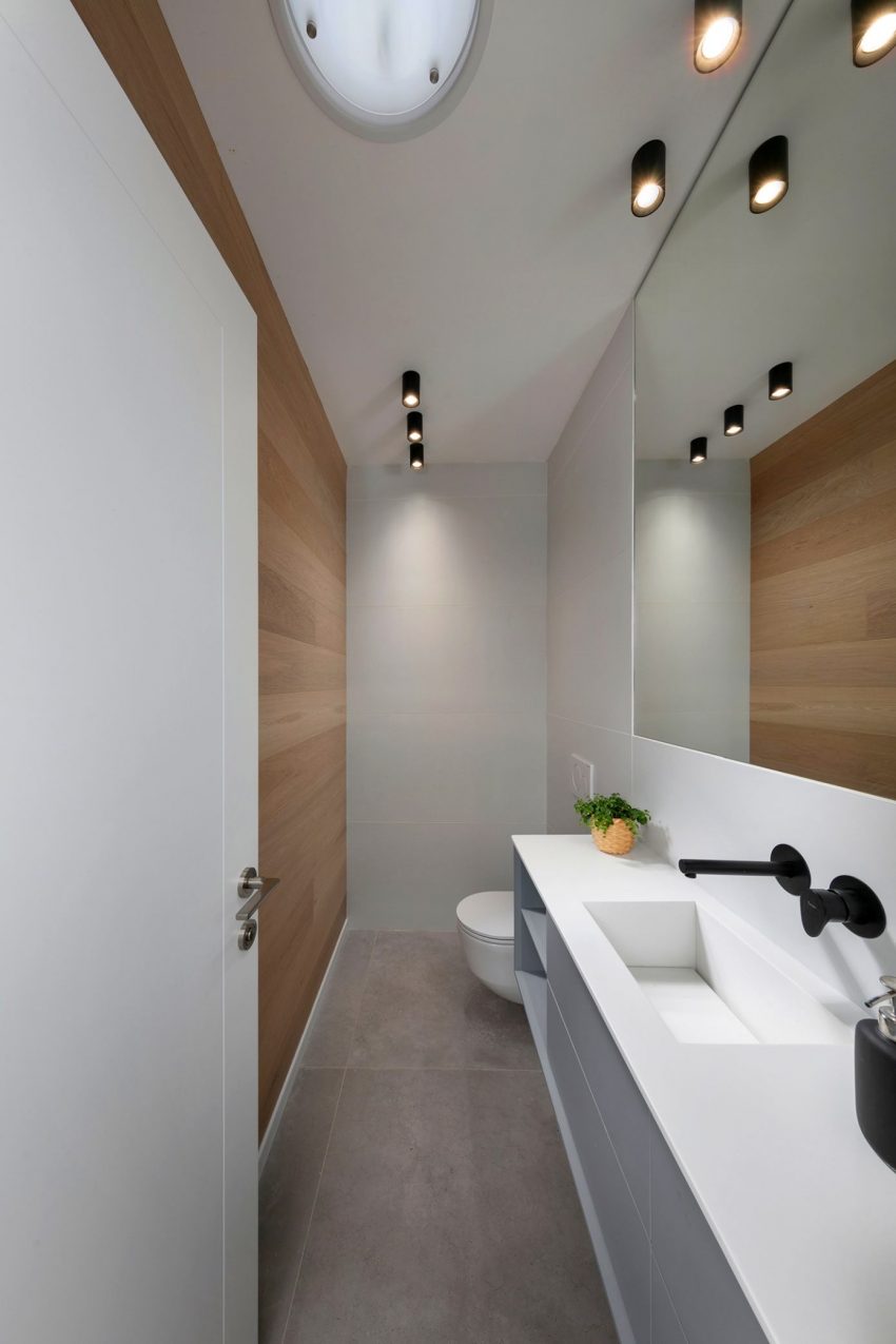 A Contemporary House Full of Charm in Givat Nili, Israel by Itzik Niv (15)