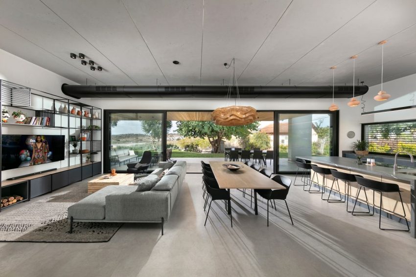 A Contemporary House Full of Charm in Givat Nili, Israel by Itzik Niv (3)