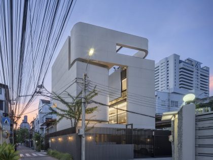 A Contemporary House Made of Wood, Concrete, Steel, Glass and Stone in Bangkok, Thailand by Kuanchanok Pakavaleetorn Architects (25)