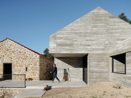 A Contemporary House Perched on a Bluff and Surrounded by Dense Pine Forests in Guarda, Portugal by Filipe Pina + David Bilo (2)