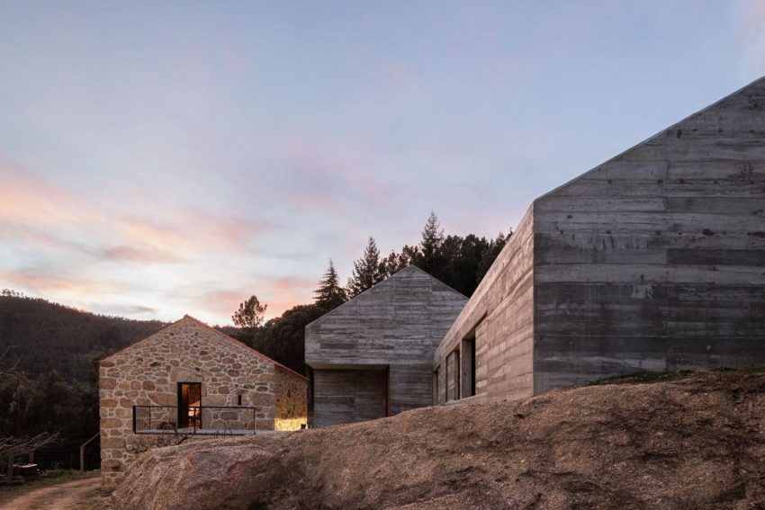 A Contemporary House Perched on a Bluff and Surrounded by Dense Pine Forests in Guarda, Portugal by Filipe Pina + David Bilo (25)