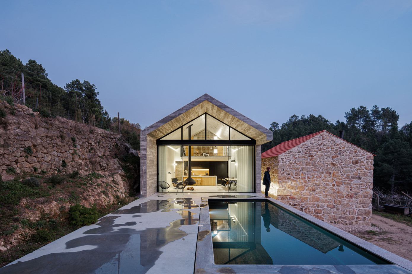 A Contemporary House Perched on a Bluff and Surrounded by Dense Pine Forests in Guarda, Portugal by Filipe Pina + David Bilo (26)