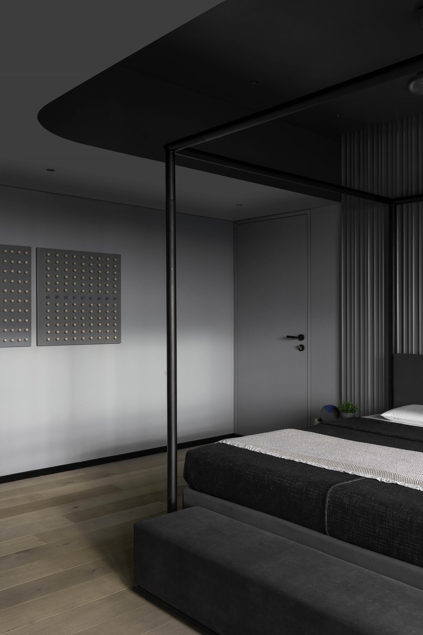 A Luxurious and Minimalist Nordic-Style Apartment for a Family of Five in Mumbai, India by Dig Architects (25)