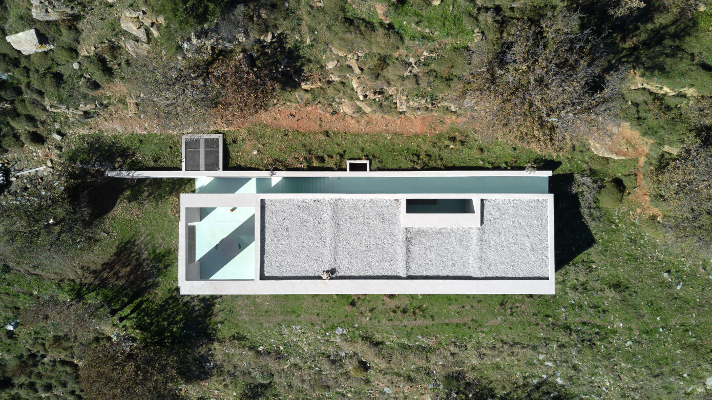 A Minimalist Summer House Made of Concrete in Kea Kithnos, Greece by En-route-architecture- (14)