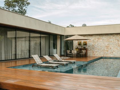 A Modern House Exudes Elegance with Stylish Contemporary Interiors in Betim, Brazil by Liga Arquitetura e Urbanismo (20)