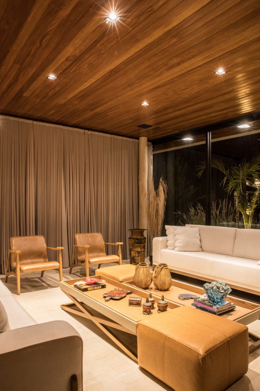 A Modern House Exudes Elegance with Stylish Contemporary Interiors in Betim, Brazil by Liga Arquitetura e Urbanismo (6)