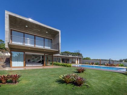 A Modern House with a Palette of Wood, Concrete, Stone and Steel in Maringá, Brazil by Grupo Pr (14)