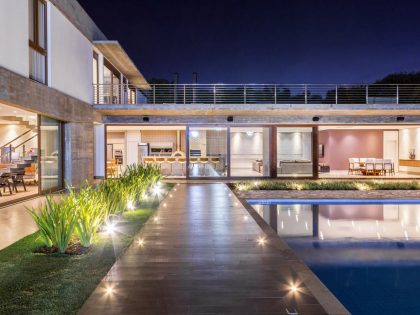 A Modern House with a Palette of Wood, Concrete, Stone and Steel in Maringá, Brazil by Grupo Pr (19)