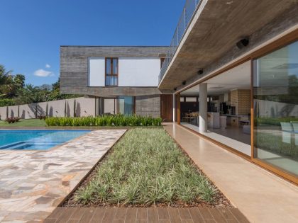 A Modern House with a Palette of Wood, Concrete, Stone and Steel in Maringá, Brazil by Grupo Pr (7)