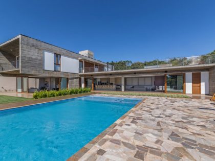 A Modern House with a Palette of Wood, Concrete, Stone and Steel in Maringá, Brazil by Grupo Pr (9)