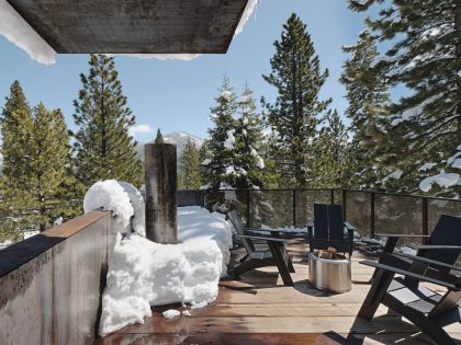 A Mountain Home Features Poured-in-Place Concrete with an Imposing Steel Tower in Truckee, California by Olson Kundig (19)