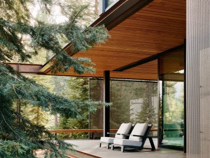 A Mountain Home Features Poured-in-Place Concrete with an Imposing Steel Tower in Truckee, California by Olson Kundig (21)