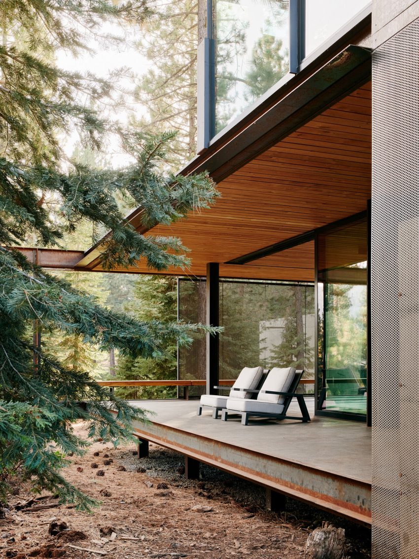 A Mountain Home Features Poured-in-Place Concrete with an Imposing Steel Tower in Truckee, California by Olson Kundig (21)