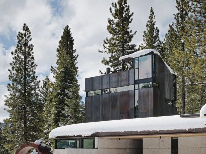A Mountain Home Features Poured-in-Place Concrete with an Imposing Steel Tower in Truckee, California by Olson Kundig (29)