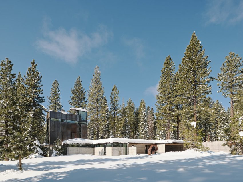 A Mountain Home Features Poured-in-Place Concrete with an Imposing Steel Tower in Truckee, California by Olson Kundig (30)