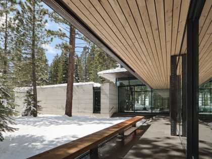 A Mountain Home Features Poured-in-Place Concrete with an Imposing Steel Tower in Truckee, California by Olson Kundig (5)