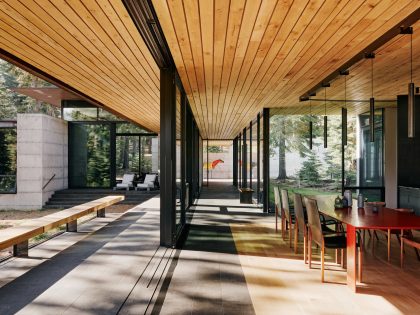 A Mountain Home Features Poured-in-Place Concrete with an Imposing Steel Tower in Truckee, California by Olson Kundig (9)