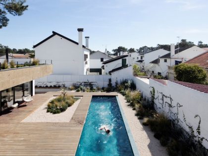 A Playful Contemporary Home in the Serene Woodlands of Aroeira, Portugal by Inês Brandão (10)