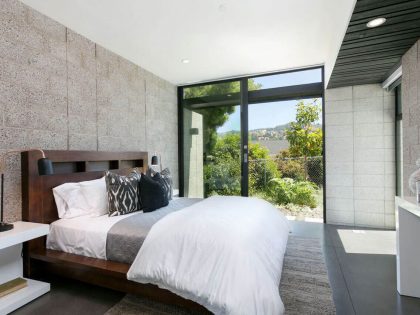 A Sleek Contemporary Home with a Homey, Warm Feel in Oakland, California by Parco Studio (7)