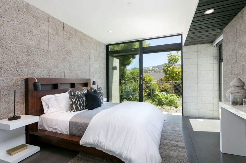 A Sleek Contemporary Home with a Homey, Warm Feel in Oakland, California by Parco Studio (7)