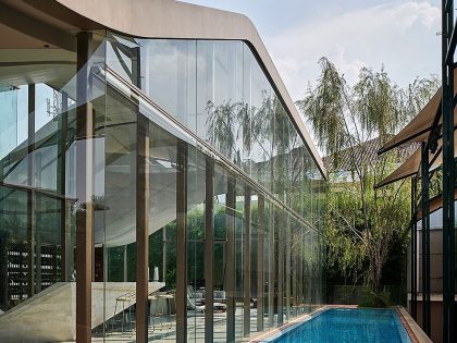 A Sleek and Futuristic Modern Home with Feng Shui Elements in Bandung, Indonesia by RDMA (22)