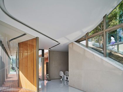 A Sleek and Futuristic Modern Home with Feng Shui Elements in Bandung, Indonesia by RDMA (9)