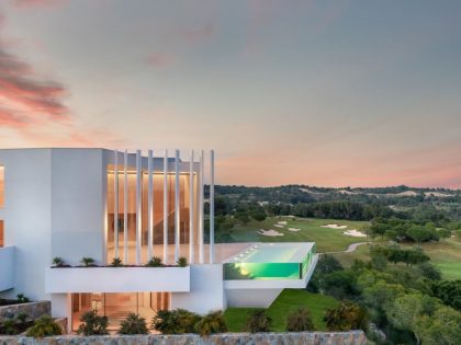 A Striking Contemporary Home with a Fish Tank Swimming Pool in Alicante, Spain by Monica Armani (13)