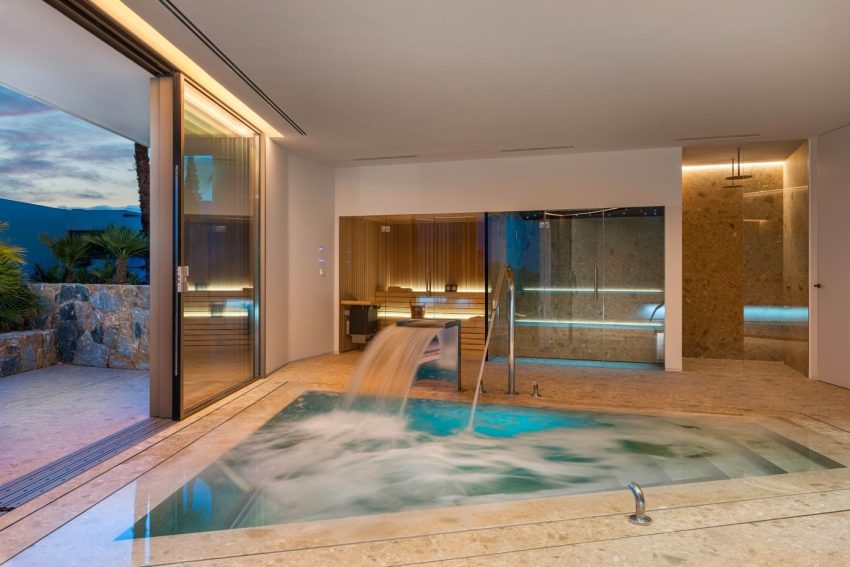 A Striking Contemporary Home with a Fish Tank Swimming Pool in Alicante, Spain by Monica Armani (5)