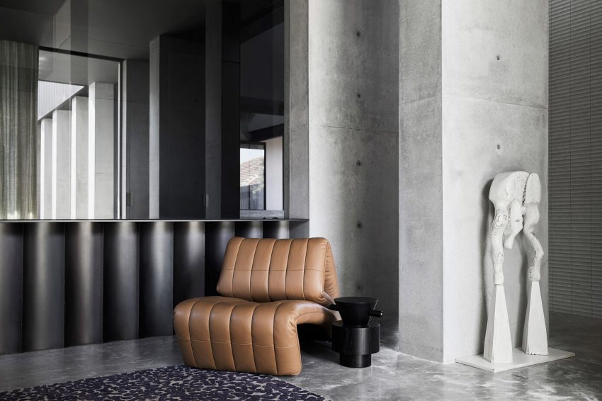 A Striking Modern Concrete Home for an Artist and Family in Melbourne by Splinter Society (6)