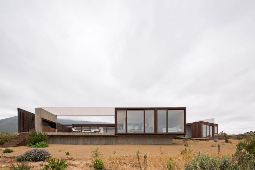 A Stunning Concrete Beach House Takes Cues from the Rocky Landscape of Aguadulce, Chile by Juan Pablo Ureta Arquitectos (10)