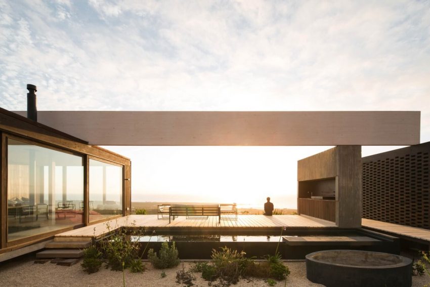 A Stunning Concrete Beach House Takes Cues from the Rocky Landscape of Aguadulce, Chile by Juan Pablo Ureta Arquitectos (12)