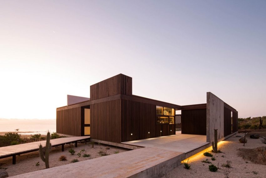 A Stunning Concrete Beach House Takes Cues from the Rocky Landscape of Aguadulce, Chile by Juan Pablo Ureta Arquitectos (15)