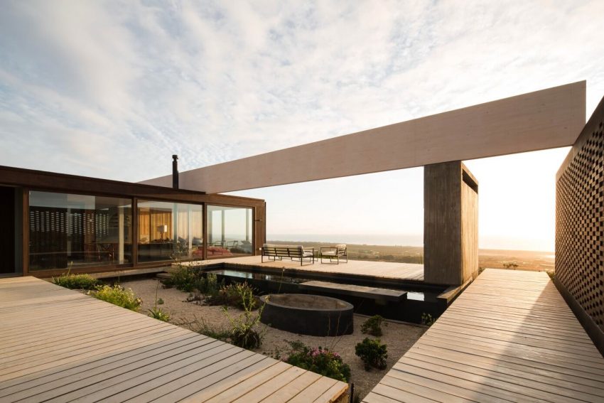 A Stunning Concrete Beach House Takes Cues from the Rocky Landscape of Aguadulce, Chile by Juan Pablo Ureta Arquitectos (2)