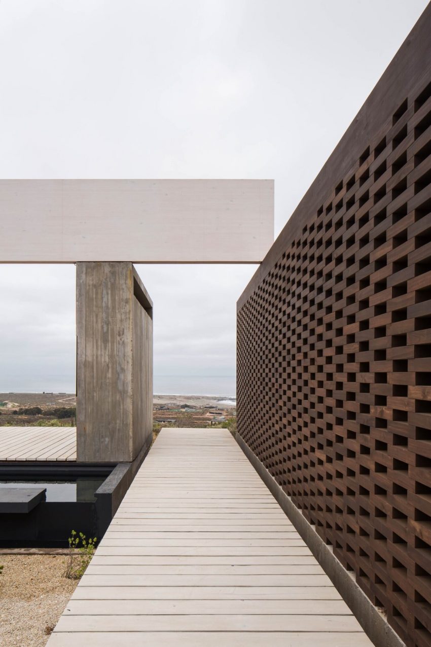 A Stunning Concrete Beach House Takes Cues from the Rocky Landscape of Aguadulce, Chile by Juan Pablo Ureta Arquitectos (6)