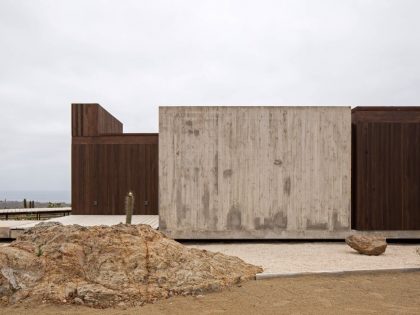 A Stunning Concrete Beach House Takes Cues from the Rocky Landscape of Aguadulce, Chile by Juan Pablo Ureta Arquitectos (8)