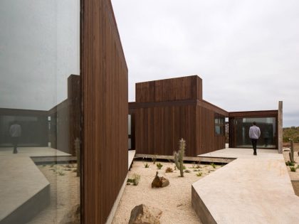 A Stunning Concrete Beach House Takes Cues from the Rocky Landscape of Aguadulce, Chile by Juan Pablo Ureta Arquitectos (9)