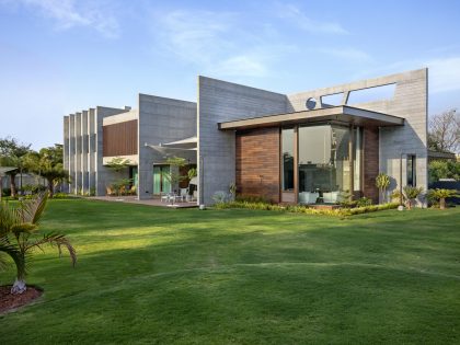 A Stunning House of Folded Concrete and Wooden Louvers in Vadodara, India by Dipen Gada and Associates (3)